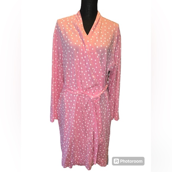 Pajamagram Short Pink/White Polka Dot
Robe Size MD/LG - Picture 2 of 5